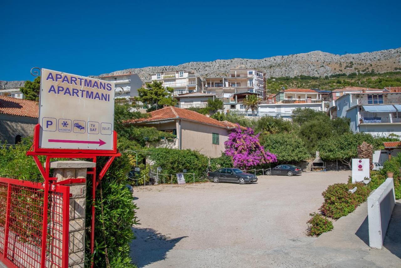 Apartments By The Sea Sumpetar, Omis - 2808 外观 照片