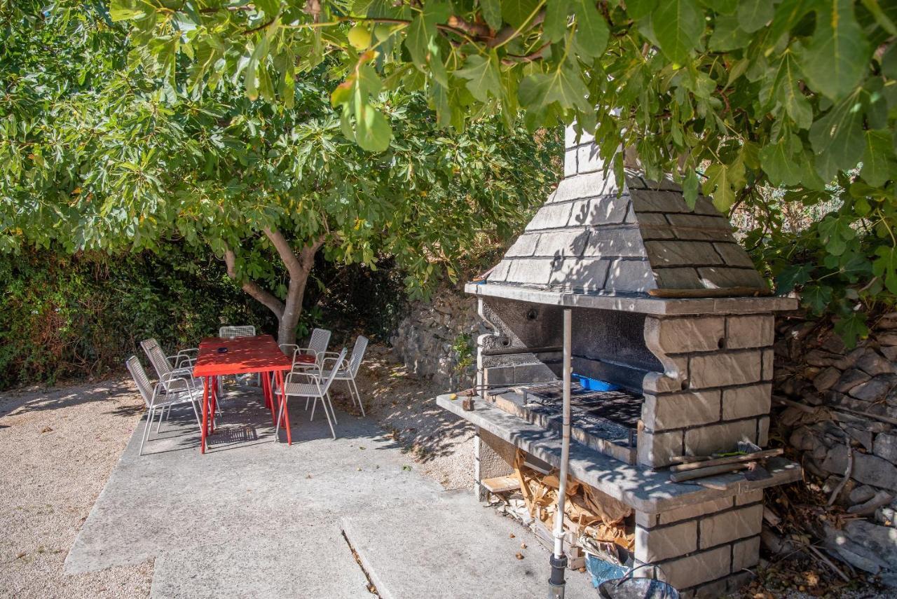 Apartments By The Sea Sumpetar, Omis - 2808 外观 照片